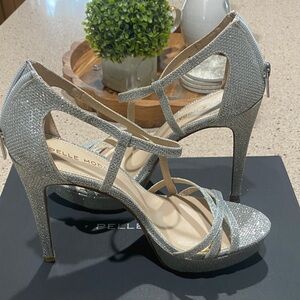 Pelle Moda Silver Glitter T-Strap High Heel Sandals